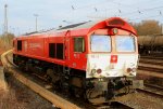 Die Class 66 PB13  Ilse  von Crossrail steht in Aachen-West an der Laderampe bei Sonne und Wolken Mix am 18.3.2012.