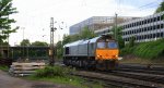 Die Class 66 DE6307 von DLC Railways rangiert in Aachen-West in der Abendsonne am 15.5.2013.