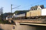 Nachschuss (Der Gegenzug mußte erst Platz machen.) auf Class 66 PB19 der DLG mit eine Güterzug stromabwärts in der Einfahrt in der Bahnhof Braubach/Rhein am 11.