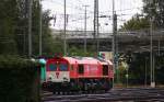 Die Class 66 DE6313 von Crossrail rangiert in Aachen-West.
Aufgenommen vom Bahnsteig in Aachen-West.
Bei schönem Herbstwetter am Nachmittag vom 27.9.2015.