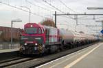 Am 26 November 2020 durchfahrt IRP 2103 mit ein Gaskesselwagenzug Blerick.