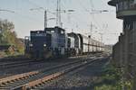 Doppeltraktion vor kurzem Selbstentladerzug in Lintorf, die Zugmaschinen sind RBH 275 803 und 275 804 am heutigen 4.