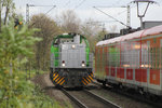 Leihlok 275 021 passiert zum Aufnahmezeitpunkt einen ET 425 der DB sowie den Haltepunkt Rheinhausen Ost.
Aufnahmedatum: 04.11.2013