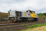 Dieser schicke Diesel der Schweerbau / LDS 277 031-1 G 1700BB kam Solo, unterwegs in Richtung Lüneburg. Höhe Bardowick, 19.06.2018.