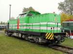 Die modernisierte Diesellok 293 024 als Werklok 20 der EIB,  fuhr auf dem Bw-Gelnde im Bw Weimar zum DR-Dieselloktreffen, 12.10.2013.