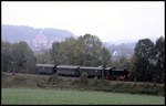 Am  13.10.2007 war Eisenbahntradition mit einem Sonderzug zur Georgsmarienhütte unterwegs. um 09.09 Uhr sieht man hier den historischen Zug mit V 36412 vor der Kulisse von Holzhausen. Im Morgendunst ist im Hintergrund die Klosterkirche zu erkennen.