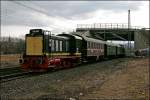 V36 005 fhrt am Zugschluss des DPE 93085 nach Hagen Hauptbahnhof. Die V36 005 wurde 1944 bei Deutz/KHD gebaut und wurde am 16.09.1944 an die Wirtschatliche Forschungsgesellschaft mbH Berlin geliefert. Nach 1945 wurde sie bei der Deutschen Bundesbahn als V36 237 eingesetzt. 1978 wurde sie an die Verkehrsbetriebe Grafschaft Hoya GmbH verkauft. (09.03.2008)