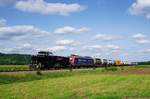 ChemOil Lok MaK G 1206 BB am 21.08.2017 mit angehängtem Rastatt Umleiter SBB Re 482026  Alpenzähmer  kurz vor Kilchberg in Richtung Horb/N.