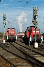 294 852 uns 294 590 am Rangierbahnhof von Heilbronn am 5.11.2024.