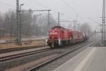 294 634 mit kurzen Autozug am Haken am 29.02.2012 in Neumark(Sachs.).