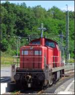 Sonntagsruhe für die 294 692-9. Ein willkommendes Motiv am Bahnhof von Stolberg.
Szenario vom 28.Juni 2015 vom Bahnsteig aus.