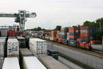 294 733 am 3. August 2012 im Mannheimer Handelshafen.
Aufgenommen von einer Straßenbrücke.