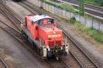 295 076-4 bei Rangierfahrten vor dem AW Bremen am 25.08.2010