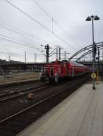 363 676-8 (in Kiel Hbf beim Rangieren am 14.04.2013) (640x480)