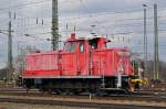 Rangierlok 363 209-8 rangiert beim Badischen Bahnhof. Die Aufnahme stammt vom 18.02.2016.