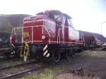 Br 364 von der Stadtwerke Andernach steht abgestellt im Gterbahnhof Brohl am 2.4.10