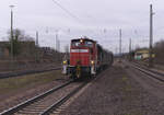 Eine ältere Dame auf großer Fahrt. V 60 447 oder 364 447-3 ist auf großer fahrt von Merzig - Saar nach Crailsheim. Dorthin bringt sie eine Donnerbüchse, einen Bahnpostwagen und einen Donnerbüchsenpackwagen. Danach wird nach Siegen fahren um wieder in ihre Ursprungsfarbe versetzt zu werden. Der MECL Losheim wird die Lok Baujahr 1959 dann in Museumsbetrieb einsetzen. Bahnstrecke 3230 Bous Saar am 04.02.2017