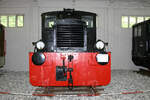 Frontalansicht der bei der DR seit 1970 als 100 936 bezeichneten ex Kö 5736 am 25.07.2006 im Eisenbahnmuseum Prora ausgestellten Kleinlok.