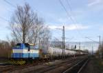 Lok  Ziehbärtle  der Fernleitungsbetriebsgesellschaft-FBG im Anschlußbahnhof Kehl-Kork mit einem Tankkesselwagenzug.