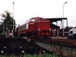 Lok 12 (ehemalige DL1 der Wittlager Kreisbahn) der Stichting Stadskanaal Rail (STAR) mit einem Museumszug Veendam-Stadskanaal in Veendam am 25-05-2006.