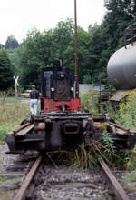 Rollbockbetrieb am Ende der Schmalspurstrecke Thum-Willischthal mit der DR 199 007, aufgenommen im Bf. Willischthal am 17.09.1991.