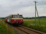 Am 07.08.13 gab es bei der Schwbischen Alb Bahn einen Fahrtag. Hier der MAN Triebwagen VT 8 mit VS 14 bei der Ausfahrt in Mnsingen.