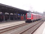 DB 612 684 als RE 3808 von Würzburg Hbf nach Erfurt Hbf, am 10.02.2018 beim Halt in Arnstadt Hbf.