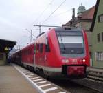 Eine 612er Doppeltraktion steht am 11. Dezember 2011 als RE nach Jena Saalbf im Bahnhof Kronach.