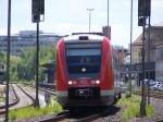 612 490-3 verlt den Bahnhof Bayreuth in Richtung Wrzburg. (Bild aufgenommen am 7.6.2006)