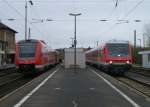 Eine Doppeltraktion 612 als RE nach Wrzburg und die RB aus Bamberg stehen am 19. April 2013 im Bahnhof Hafurt.