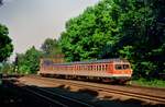 Zug der DB-Baureihe 614 (zwischen Nürnberg und Amberg?).
Datum: 25.05.1985