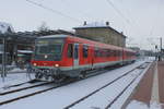 928 588 als RE Heilbronn-Crailsheim am 21.01.2013 bei der Ausfahrt aus Öhringen Hbf.