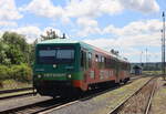 Zugkreuzung in Blatno u Jesenice, der TW des EVU GW Train fährt von Pilsen nach Most.
Ein TW der Baureihe 628 ist auf der Strecke, hier bezeichnet als 945 405-9. 22.06.2024 10:26 Uhr.