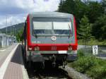 Auf der 16,6 km langen Nebenbahn von Weinheim an der Bergstrae nach Frth im Odenwald fahren Triebzge der BR 628 am Wochenende im Stunden- und an Werktagen im Halbstundentakt. Hierfr bietet die Strecke 2 Kreuzungsmglichkeiten.  Am 30.5.2009 war 628 204 auf dieser Strecke unterwegs. Im Bahnhof von Frth im Odenwald konnte er bildlich festgehalten werden.