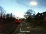 Rückfahr des kürzesten Zuglaufes auf der Strecke Hof - Bad Steben: 628 413 gibt gleich Gas und fährt in Sekunden zurück vom Bahnhof Hof Neuhof zum Hofer Hauptbahnhof.