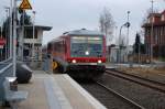 628 513-4 mit Steuerwagen 928 513-1 bei der Einfahrt in den Bf.