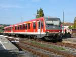 928/628 410 bei der Ausfahrt aus Bayreuth Hbf nach Kirchenlaibach, 26.09.2009 Das Bild wurde, da der Science Express zu Besuch war von freizugnglichen Gelnde gemacht.