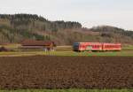 DB Sdostbayernbahn 628 577 als RB 27362 von Wasserburg (Inn) nach Grafing Bahnhof, bei Oberndof; 16.01.2011