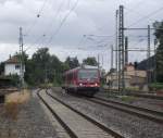 628 584 erreicht am 2. Juli 2011 als RE 27006 den Kronacher Bahnhof auf Gleis 2.