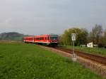 Der 628 630 als RB nach Mühldorf am 19.04.2014 unterwegs bei Engertsham.