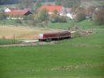 628 646 am 13.04.14 auf der Fahrt von Altomünster nach Dachau, kurz vor dem Bahnhof Kleinberghofen.