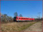 Tw 628 275 der Kurhessenbahn passiert hier gerade den Hp Uebigau in Brandenburg. Dies ist wohl nicht gerade seine Stammstrecke, er war wohl gerade im Aw Cottbus zu einer Untersuchung. 14.03.07