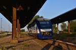 Um 6:40 erreicht der HEX VT871 als HEX11 nach Magdeburg den Bahnhof Blumenberg.

Blumenberg 03.08.2018