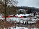 DB 641 020 als RB 29888 von Katzhütte nach Rottenbach, am 27.01.2021 an der Talstation der Thüringer Bergbahn in Obstfelderschmiede.