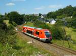 641 xxx wurde am 05.08.2009 in der Ortslage von Lobenstein aufgenommen. Der Triebwagen befindet sich auf dem Weg nach Blankenstein