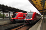 DB 641 023 als RB 16393 nach Gotha und DB 641 022 als RB 92793 nach Erfurt Hbf, am 22.10.2016 in Bad Langensalza.