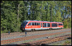 Desiro 642164 nach Hanau verläßt hier am 5.10.2024 um 14.57 Uhr den Bahnhof Kahl am Main.