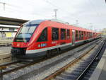 Ausfahrt 648 825 als RB nach Neuhaus (Pegnitz) aus den Hauptbahnhof von Nürnberg am 02.