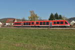 Breitseite auf den 648 313 der hier in Hedersdorf an den Bahnsteig heranfährt am Montag den 9.11.2020