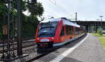 DB Regio AG, Fahrzeugnutzer: Region Nord - Regionalbahn Schleswig-Holstein mit  648 348 , Name:  Ratzeburg  (NVR:  95 80 0648 348-0 D-DB ) +  648 850  (NVR:  95 80 0648 850-5 D-DB ) auf Dienstfahrt am 27.05.24 Durchfahrt Bahnhof Hamburg-Harburg.